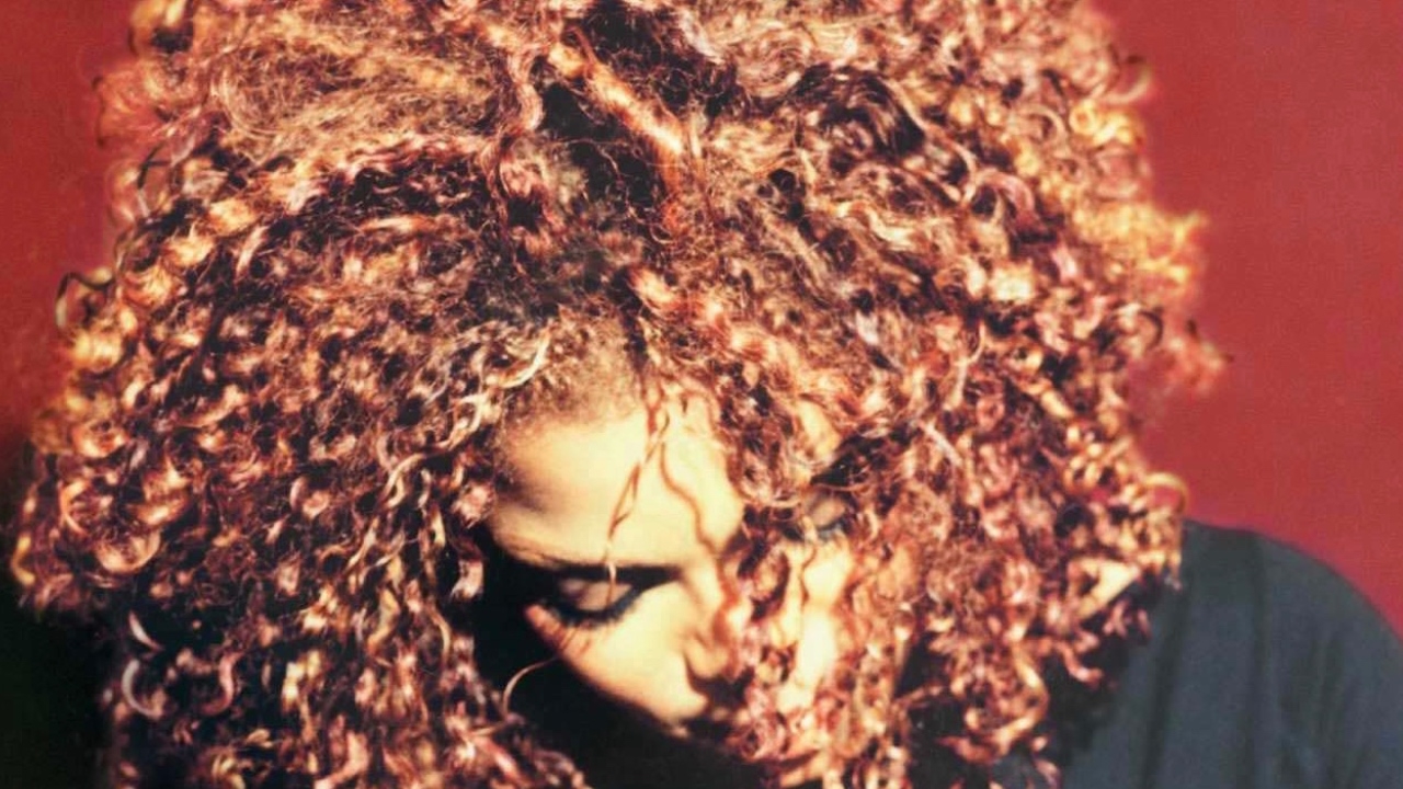 janet-velvet