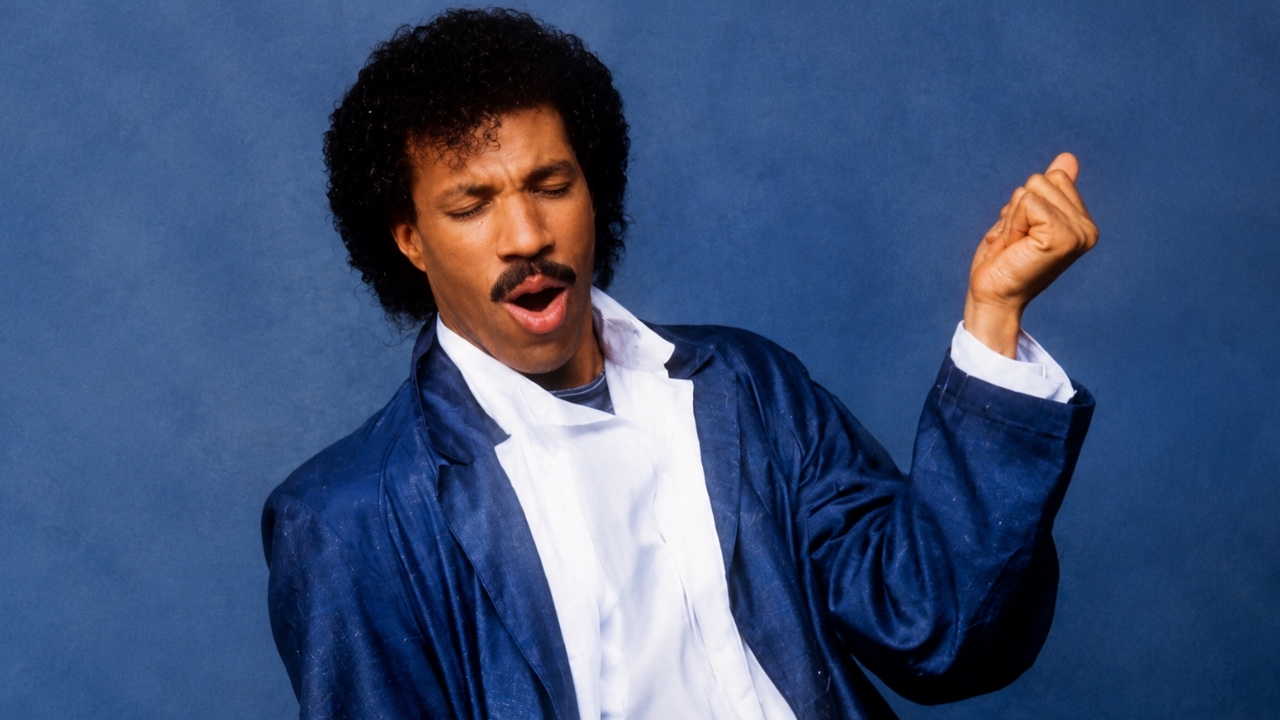 lionel-richie-dancing