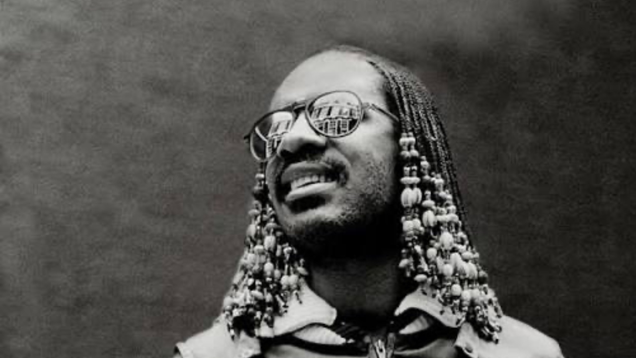stevie-wonder-hotter